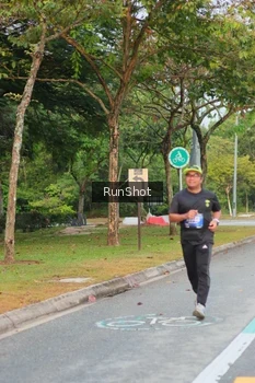 Runner Photo 5676576