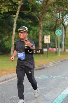 Runner Photo 5676584