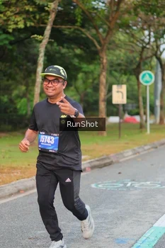 Runner Photo 5676587