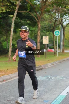 Runner Photo 5676591