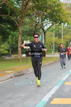 Runner Photo 5676598