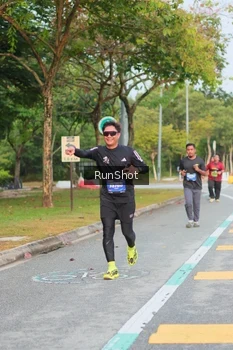 Runner Photo 5676599