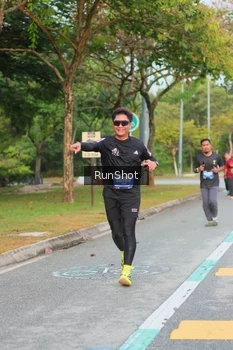 Runner Photo 5676600