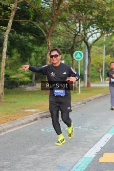 Runner Photo 5676605