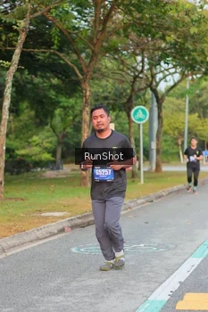 Runner Photo 5676617
