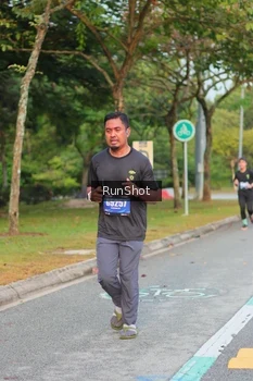 Runner Photo 5676619