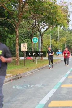 Runner Photo 5676624