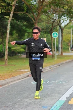 Runner Photo 5676630