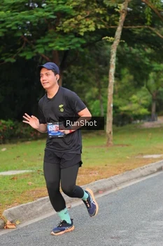 Runner Photo 5676654