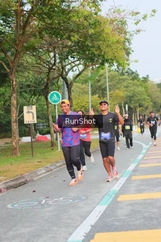 Runner Photo 5676657