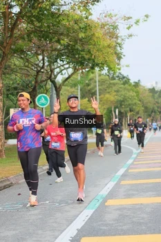 Runner Photo 5676665