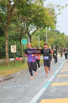 Runner Photo 5676683
