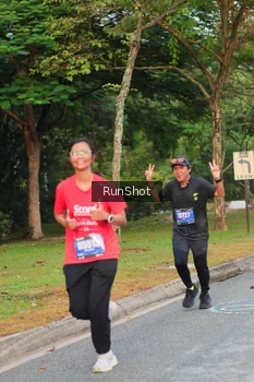 Runner Photo 5676685