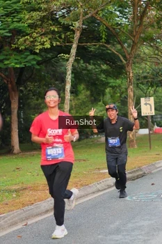 Runner Photo 5676687