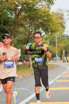 Runner Photo 5676702