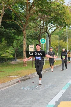 Runner Photo 5676704