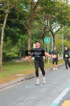 Runner Photo 5676706