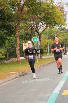 Runner Photo 5676714