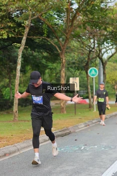 Runner Photo 5676716