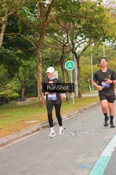 Runner Photo 5676725