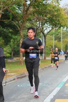 Runner Photo 5676735