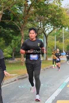 Runner Photo 5676738