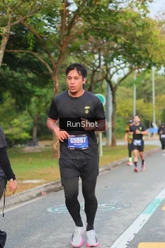 Runner Photo 5676742
