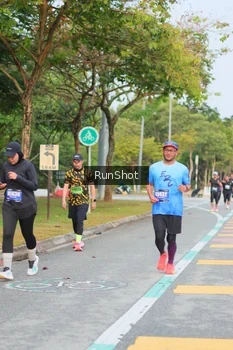 Runner Photo 5676759