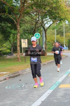 Runner Photo 5676779