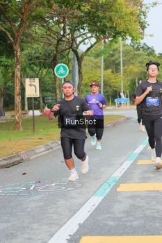 Runner Photo 5676790