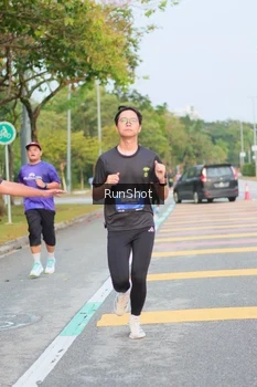 Runner Photo 5676795