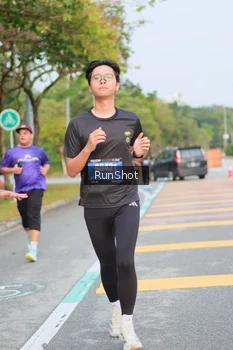 Runner Photo 5676801
