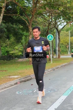 Runner Photo 5676815