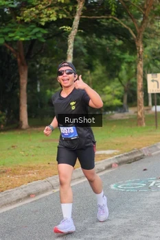 Runner Photo 5676845