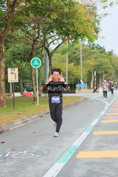 Runner Photo 5676851