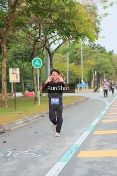 Runner Photo 5676853