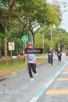 Runner Photo 5676865