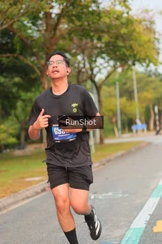Runner Photo 5676869