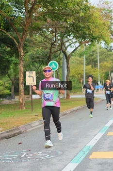 Runner Photo 5676872
