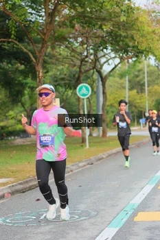 Runner Photo 5676876