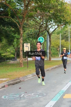 Runner Photo 5676880