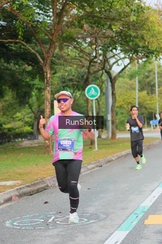 Runner Photo 5676881