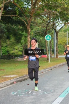 Runner Photo 5676883