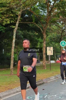 Runner Photo 5676892