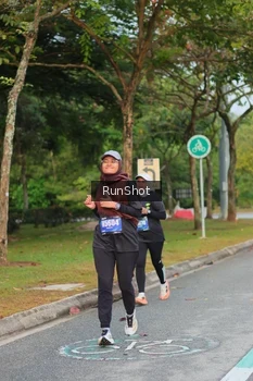 Runner Photo 5676904