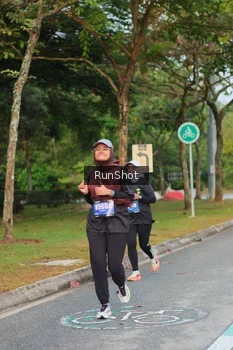 Runner Photo 5676905