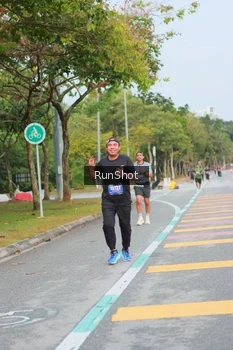 Runner Photo 5676923