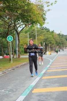 Runner Photo 5676926