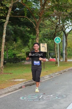 Runner Photo 5676972