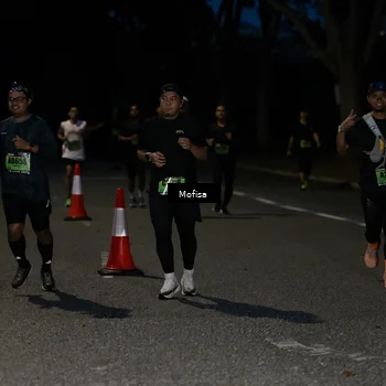 Runner Photo 5677024